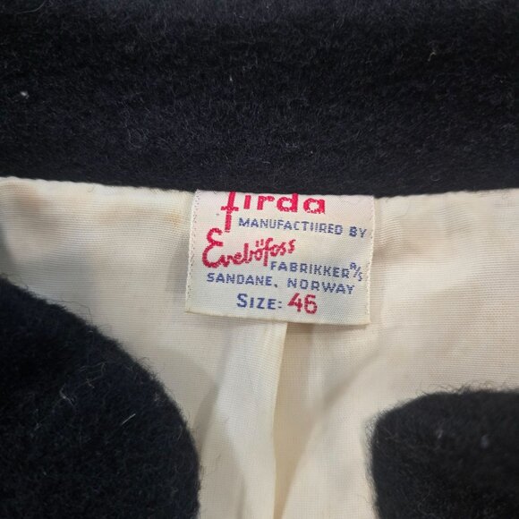 Vintage Firda Norwegian Wool jacket With Floral Trim & Silver Clasps, Size 46 - Picture 3 of 7